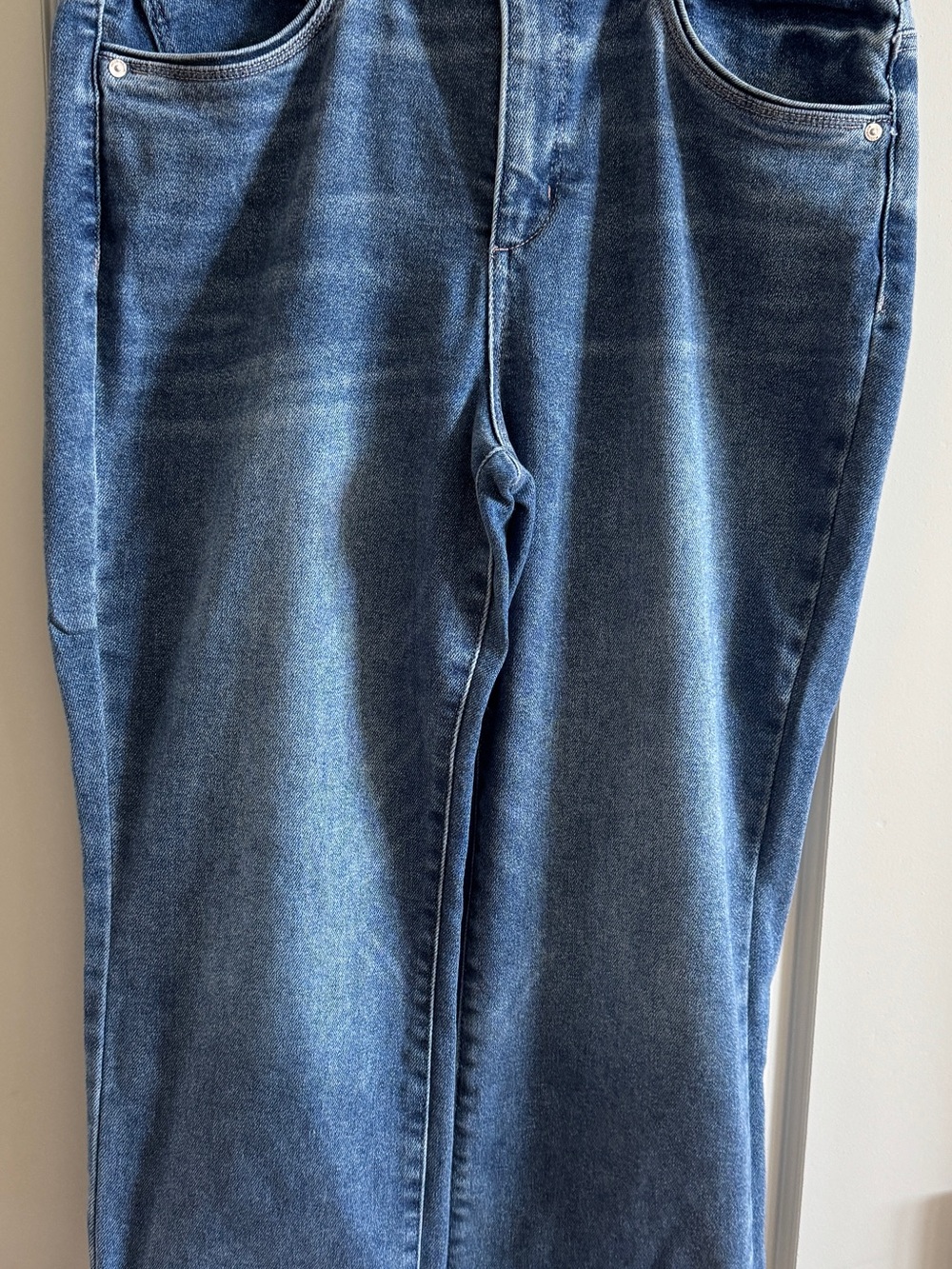 Wit & Wisdom Blue Ankle Crop Jeans